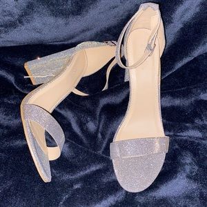 NWOT Silver Shimmer Heels